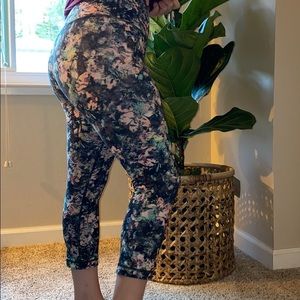 lululemon capri leggings size 6